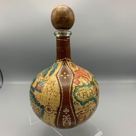1960s Leather Wrapped Fausto Corduri Glass Decanter Old World Map Made in Italy - Picture 1 of 10
